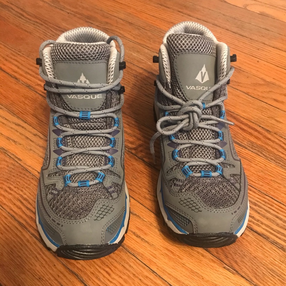 Vasque Women’s Inhaler II GTX Hiking Boot 7- NWOT